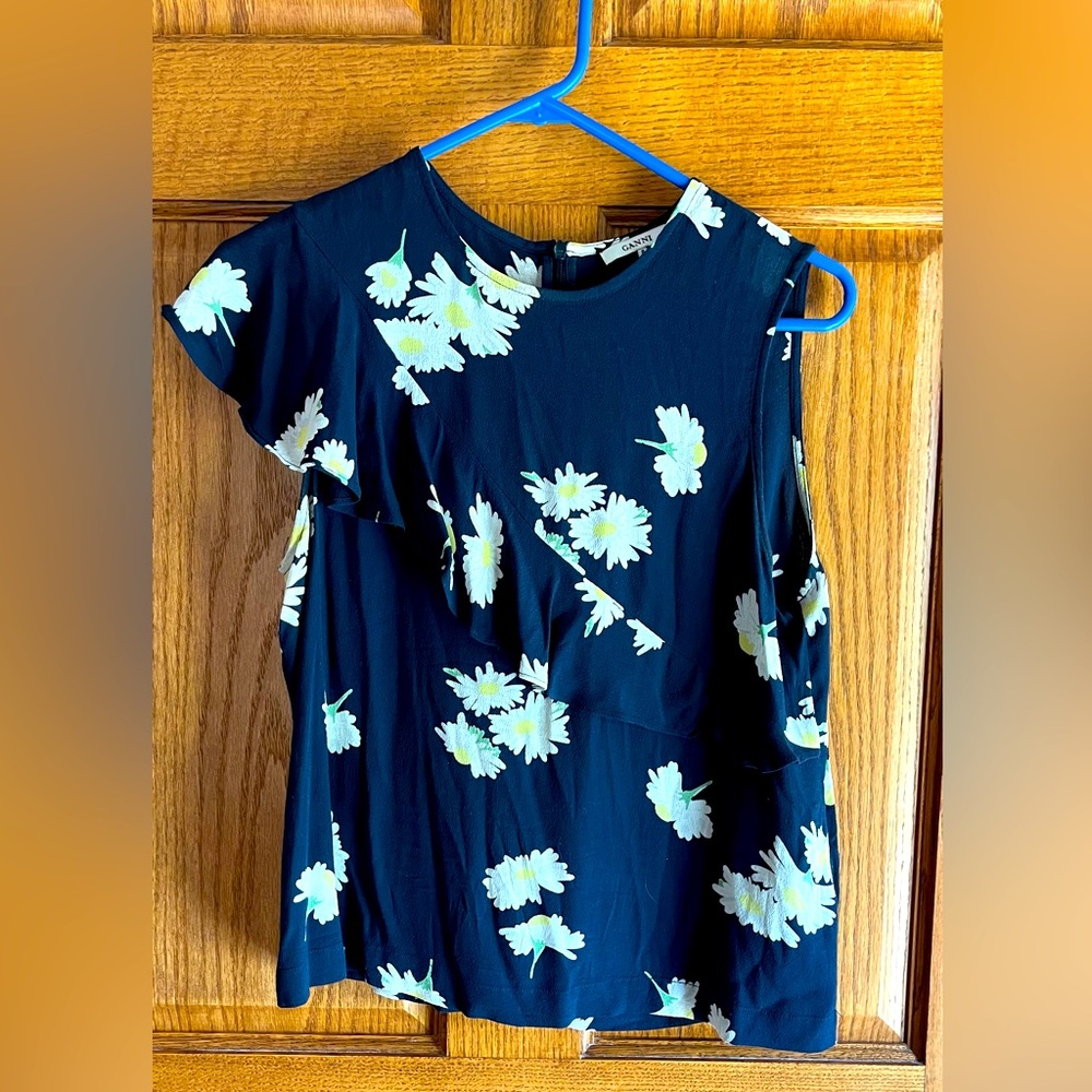 Gianni Blouse Size 36 Short Sleeveless, Viscose Black Floral Zip Back, w Ruffle